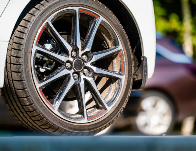 El secreto para que tus neumáticos duren más: alineación y balanceo